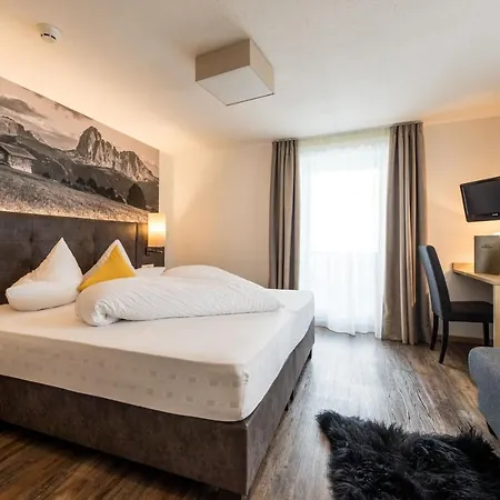 Hotel Alpenblick-3